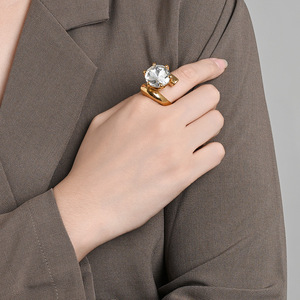 French court style exaggerated gemstone <b>ring</b> for women, <b>titanium</b> steel plated with 18K gold, high-end luxury and elegant. - Product Image 3