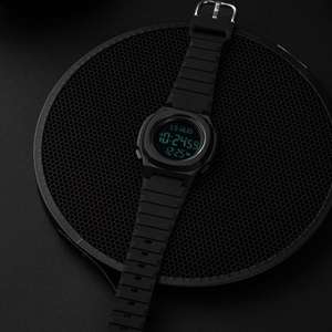 Montre pour homme islamique avec calculateur de Qibla, boussole, heure de prière, montre Azan, étanche, vente en gros par le fabricant - Product Image 4