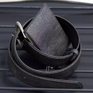 Sac banane rétro tendance en cuir, un accessoire polyvalent à porter avec porte-clés, porte-cartes, porte-monnaie et téléphone portable - Product Image 3