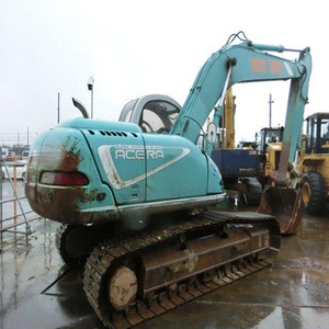 Excavadora de cadenas Kobelco SK 200-2 usada de alta calidad, 20 toneladas de peso operativo, modelo 2020, incluye motor, bomba de engranajes y cojinetes. - Product Image 3