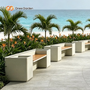 Jardinière moderne en béton Gnee Garden avec siège en bois, jardinière d'extérieur carrée au design minimaliste pour fleurs et plantes vertes - Product Image 1