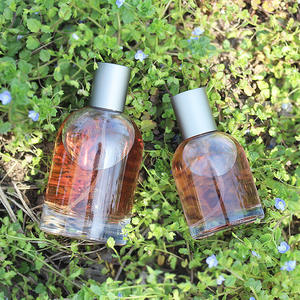 Flacone di Profumo in Vetro Vuoto di Alta Qualità con Scatola, Lussuoso 30ml/50ml/100ml, Serigrafia, Erogatore a Pompa, Servizio 24 Ore - Product Image 2