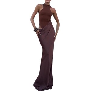 Vestido de Noche Largo para Mujer, Cuello Alto, Sin Mangas, Color Marrón Oscuro, con Recortes, Corte Entallado, Color Sólido, Poliéster - Product Image 5