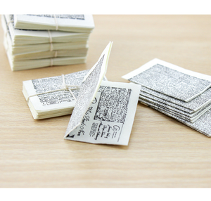 1/6 1/12 <span class=keywords><strong>Maison</strong></span> de poupée Simulation Miniature Mini un tas de journaux modèle <span class=keywords><strong>D</strong></span>écor - Product Image 4