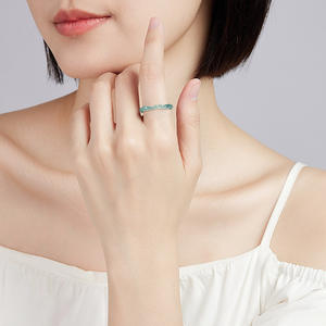 Anillo de Jadeíta Natural Azul Agua, Diseño Ruyi, el Encanto del Aro Dorado, con Certificado de Tasación JZ16 - Product Image 5