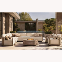 Fauteuil lounge RH Lagos en teck massif, structure en teck, coussin en tissu imperméable et moelleux, fauteuil d'appoint moderne pour extérieur, design minimaliste