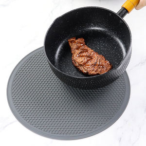 Heat-Resistant Silicone Coaster Round Honeycomb <b>Placemat</b> <b>for</b> Kitchen <b>Table</b> Anti-hot Drying Mat <b>for</b> Home Use - Product Image 2