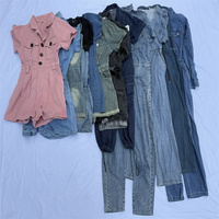 Ventes en gros de vêtements d'occasion pour femmes en provenance de Chine, lots de jupes et robes en jean usagées de haute qualité en balles