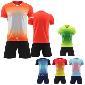 Abbigliamento da <span class=keywords><strong>Calcio</strong></span> Vendita Calda Logo Personalizzato Alta Qualità Completo Sportivo Maglia Squadra Nazionale Club 100% Poliestere Asciugatura Rapida - Product Image 1