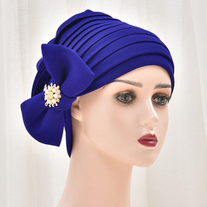蝶とブローチ付きアフリカ女性ターバンキャップ女性のための美しいフリルターバン - Product Image 1