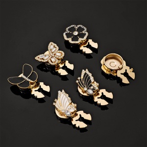 Boutons de chemise en métal de luxe avec fleurs, perles, papillons et strass pour vêtements féminins - Product Image 4