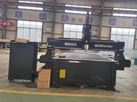 Machine de gravure et de sculpture CNC sur bois avec système de contrôle Syntec, logiciel NC Studio, composants moteur et engrenages, 3 axes, prix