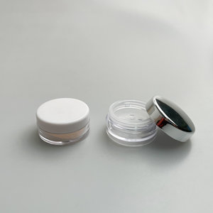 2025 nuevo listado 3G 5G 10g caja de polvo transparente Mini tarros de plástico redondos portátiles para cremas - Product Image 1