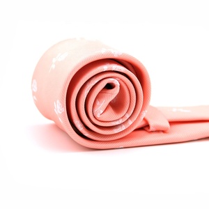 Cravate en microfibre de polyester tissée gros-grain, romantique, personnalisée, à motif floral <span class=keywords><strong>rose</strong></span> poudré et blanc, couleur <span class=keywords><strong>vieux</strong></span> <span class=keywords><strong>rose</strong></span>, pour rendez-vous galant - Product Image 3
