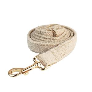 Set di collare per cani con Logo personalizzato Beige XS-XL caldo e peloso Set di imbracature e guinzaglio per animali domestici - Product Image 2