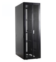Armoire réseau intérieure robuste SF 42U avec porte grillagée, rack de serveur à profil plié en neuf sections, rack sur pied