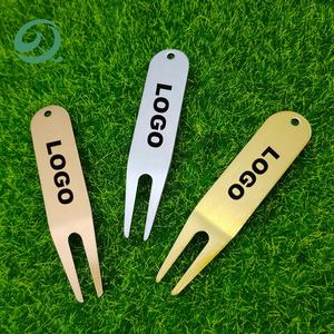 <span class=keywords><strong>Divot</strong></span> สีเขียวแบบพกพาเครื่องมือซ่อมกอล์ฟเครื่องมือซ่อมกอล์ฟโลหะดัดโลโก้ได้เอง - Product Image 2