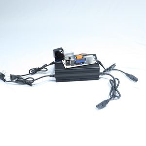 Enchufe estándar italiano al por mayor 60V bicicleta eléctrica inteligente cargador rápido portátil impermeable batería Li protección de temperatura - Product Image 6