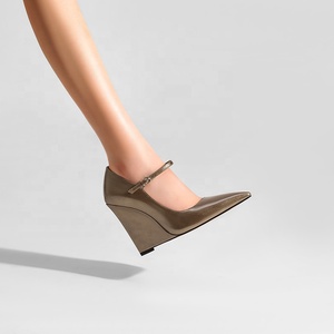 Escarpins Mary Jane à <span class=keywords><strong>talon</strong></span> compensé de 10,5 cm, à bout pointu, ornés de strass brillants personnalisés, pour <span class=keywords><strong>femme</strong></span> |   Robe tendance et confortable OEM/ODM - Product Image 5