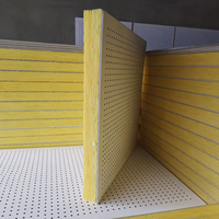 Panneau de plafond acoustique perforé en carton-plâtre avec revêtement en papier, absorbant le son, pour la décoration intérieure des bureaux et des hôtels