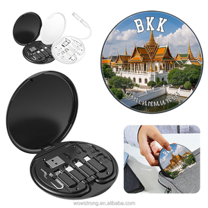 ชุดสายอะแดปเตอร์ชาร์จ USB หลากหลายของที่ระลึกในวังของขวัญเล็กๆในกรุงเทพฯ - Product Image 3