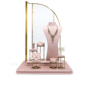 Présentoirs à bijoux roses personnaliser les accessoires de présentation de bijoux de luxe ensemble de présentoir de présentoir de bijoux en bois personnalisé - Product Image 1