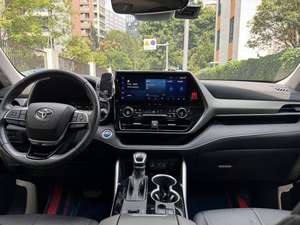 Bajo <span class=keywords><strong>precio</strong></span> Usado <span class=keywords><strong>Toyota</strong></span> <span class=keywords><strong>Highlander</strong></span> <span class=keywords><strong>2022</strong></span> Modelo Dual-<span class=keywords><strong>Hybrid</strong></span> 2.5L AWD 7 Plazas Híbrido Premium Estado - Product Image 3