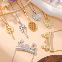 Collier Pendentif Jeutelis en Cuivre Plaqué Or 18 carats avec Zircon, Motifs Variés (Raquette de Tennis, Cœur) pour Garçons et Filles, Vente en Gros