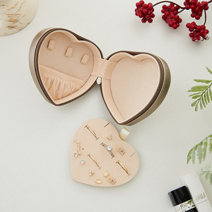 Estuche de Joyería de Cuero, Hermoso Estuche de Joyería con Forma de Corazón, Estuche de Joyería de Alta Calidad, Almacenamiento Multifuncional - Product Image 3
