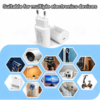 Adaptador de Corriente USB Tipo-C Gofern Mini Series 5V 2A, Cable de 1.2m, Cargador de Pared Multi-Enchufe para Luces de Árbol de Navidad