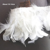 Matériel de décoration de vêtements de danse bricolage en gros-Applique murale en plumes de poulet de feu faite à la main motif teint jupe en tissu de plumes en dentelle