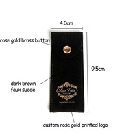 Pochette de rangement pour bijoux en daim avec logo personnalisé en or rose et bouton en laiton pour flacon de parfum