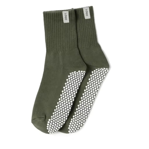 <b>Custom</b> Woven Label <b>Grip</b> <b>Socks</b> Anti Slip <b>Custom</b> Logo Luxury Pilates <b>Socks</b> - Product Image 5