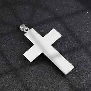 Collar de Acero Inoxidable con Colgante de Cruz para Hombre, Venta al por Mayor, Accesorios de Diseño en Oro y Plata - Product Image 4