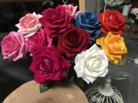 QiHao Groothandel Enkelstam Nylon Bloemen Kunstmatige Flanellen Fluweel Rozen Bloem voor Bruiloftdecoratie
