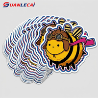 Autocollants personnalisés mignons d'animaux de dessin animé, autocollants imperméables autocollants tendance esthétiques requin chat abeille pour bouteille d'eau