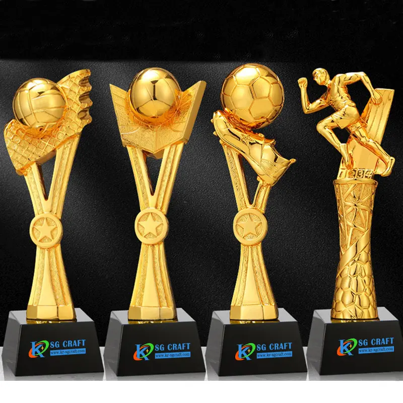 Sport Trofee Aangepaste Voetbalspel Aandenken Metal Voetbal Ballon D'or Awards Trofee Fabriek Leveren Metalen Trofee Awards Medaille T