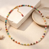 Collier artisanal en cuivre style bohème avec pierres naturelles, fausses perles et perles bonbon, design de niche Woying