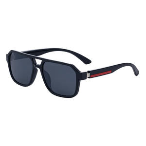 Gafas de sol polarizadas cuadradas de moda para hombre, montura negra, protección UV400, gafas de sol para conducir al aire libre, montura de plástico y metal - Product Image 5