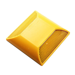 Светоотражающие (янтарные) 3 м маркеры для дорожного покрытия - Product Image 1