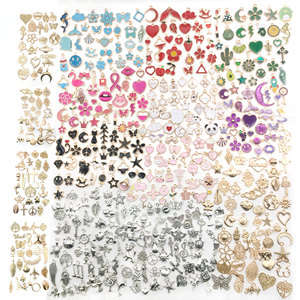 Venta al por mayor de la marca N.<span class=keywords><strong>CCB</strong></span>, 30 piezas/bolsa, colgantes de aleación multicolor mixtos, accesorios para hacer pulseras y joyería DIY, Zhejiang, China - Product Image 1