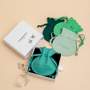 Bolsa de Joyería Redonda de Microfibra de Gamuza con Cordón, 8*9CM, 4-5 Piezas por Juego, para Anillos - Product Image 5