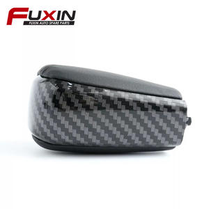 Poignée de levier de vitesse de voiture Fuxin en fibre de carbone ergonomique compatible avec Toyota Prado - Product Image 1