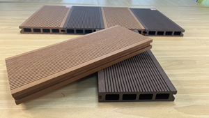 Pavimento in legno per esterni 3D goffratura Wpc Decking composito Wpc Decking Tiles