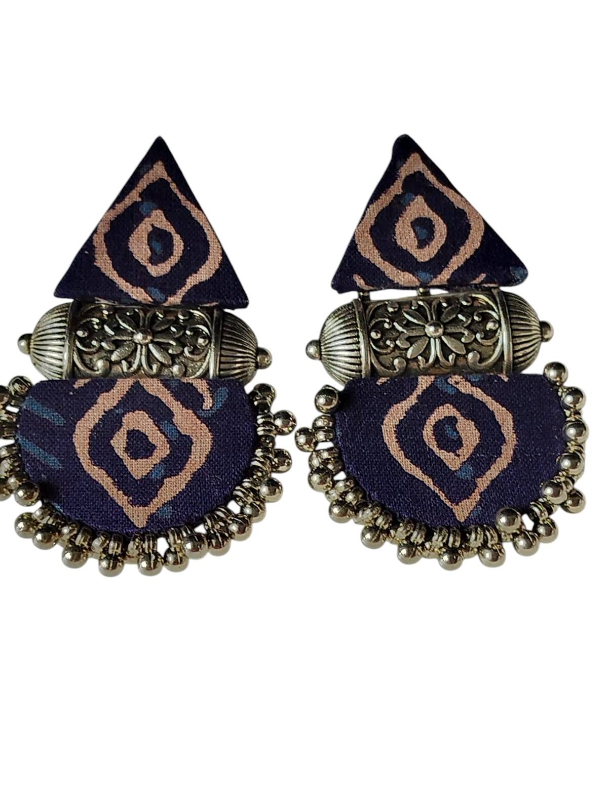 สีครามกับลูกพีชอ่อน