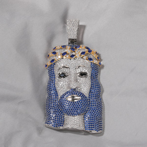 Collar de moda con colgante grande de Jesús de pelo azul, estilo Hip Hop, corona de espinas, amuleto religioso detallado, cadena, regalo, joyería para hombres y mujeres - Product Image 4