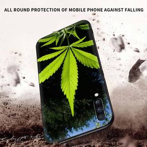 Funda de teléfono de moda de Arte de hierba de hoja de cannabis para <span class=keywords><strong>Samsung</strong></span> <span class=keywords><strong>Galaxy</strong></span> A51 A71 A21S A03s A13 <span class=keywords><strong>A33</strong></span> A53 A11 A31 A52 A41 A32 5G A01 A22 - Product Image 2