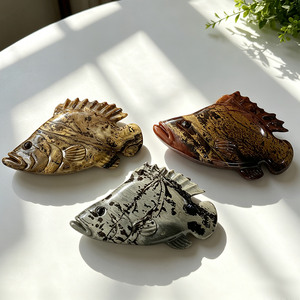 Scultura di Pesce in Pietra di Diaspro Naturale Intagliata a Mano, 17-20cm, Pezzo Unico Artigianale di Animale Marino per Arredamento Casa - Product Image 4