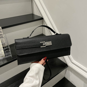 Nuova Borsa Quadrata Premium Texturizzata alla Moda 2026 con Chiusura in Metallo, Borsa a Tracolla e a Mano di Design di Nicchia Premium - Product Image 4