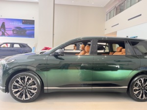 Dongfeng eπ 008 2026, SUV Eléctrico Ultraespacioso de 5 Puertas y 5 Asientos - Distancia Entre Ejes de 3025 mm, Interior Familiar Espacioso - Product Image 4